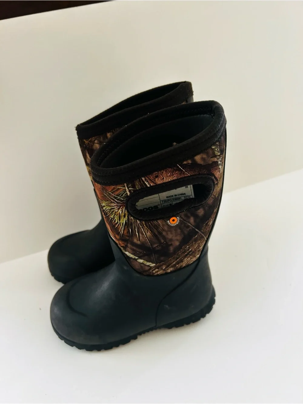 Bogs Kids Camo Waterproof Rain Boots Youth Outdoor Rubber Hunting Boots Size 9